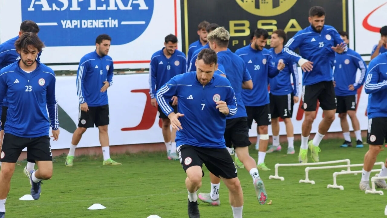 Karaköprü Belediyespor'da Kimler Kaldı (2)