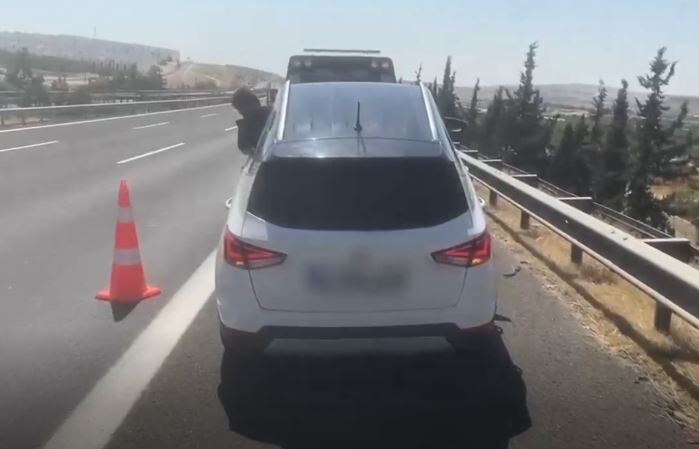 Şanlıurfa Gaziantep Tag Otoyolu'nda Ters Yönde Giden Sürücüye Ağır Ceza! (1)