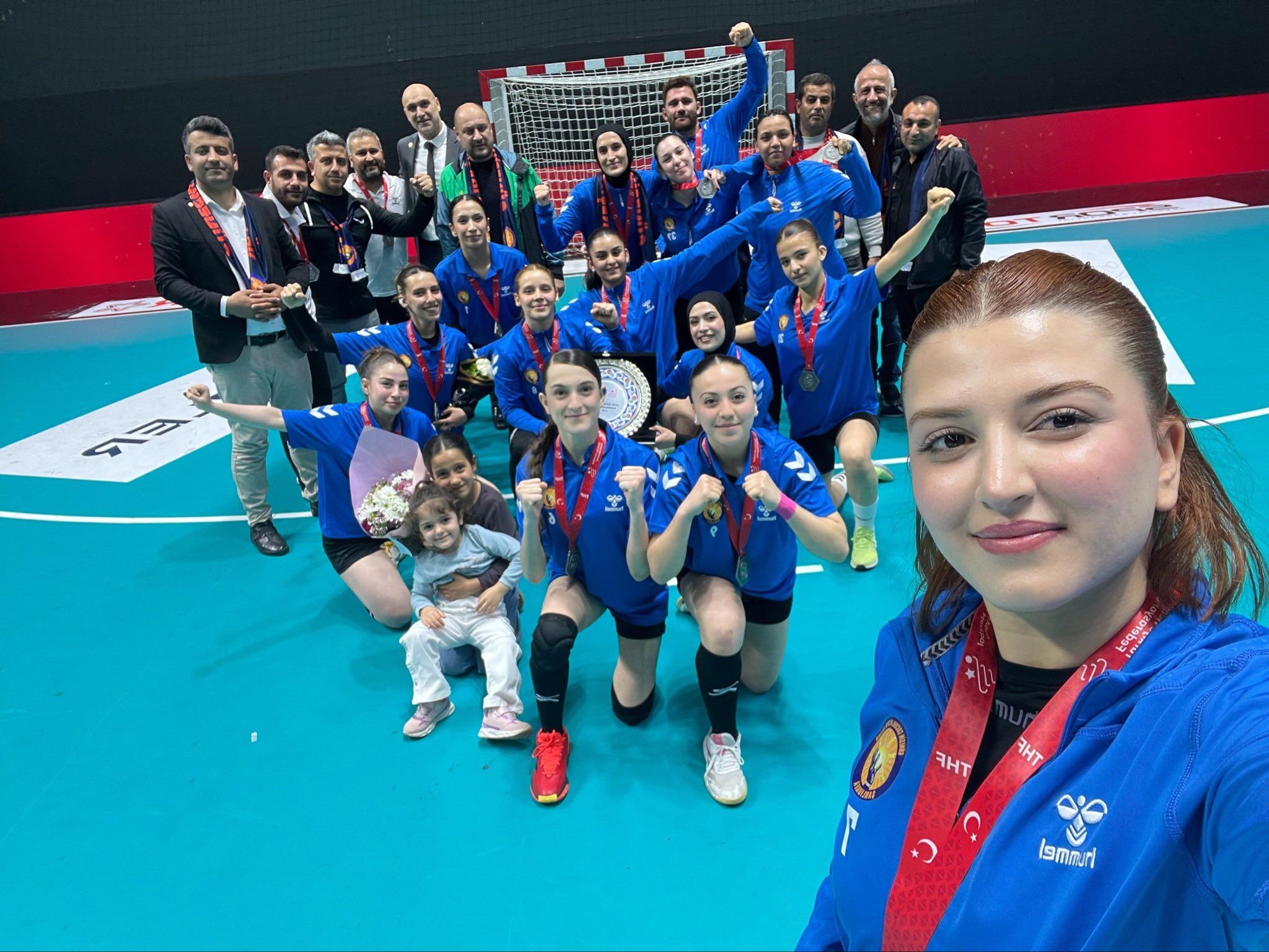 Şanlıurfa Güneşin Çocukları Spor Kulübü'nde İki Oyuncuyla Yollar Ayrıldı (4)