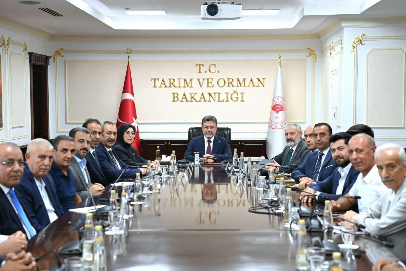 Şanlıurfa Heyeti, Bakan Yumaklı Ile Bir Araya Geldi! (1)