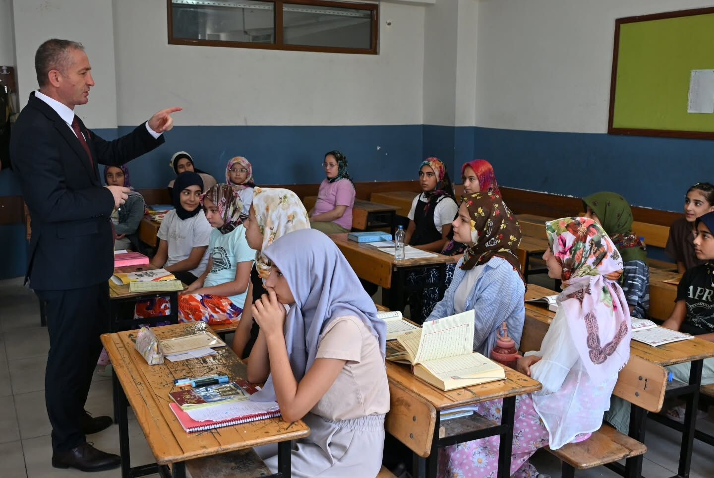 Şanlıurfa İl Milli Eğitim Müdürü Hasan Kökrek Göreve Başlar Başlamaz Sahaya İndi (6)