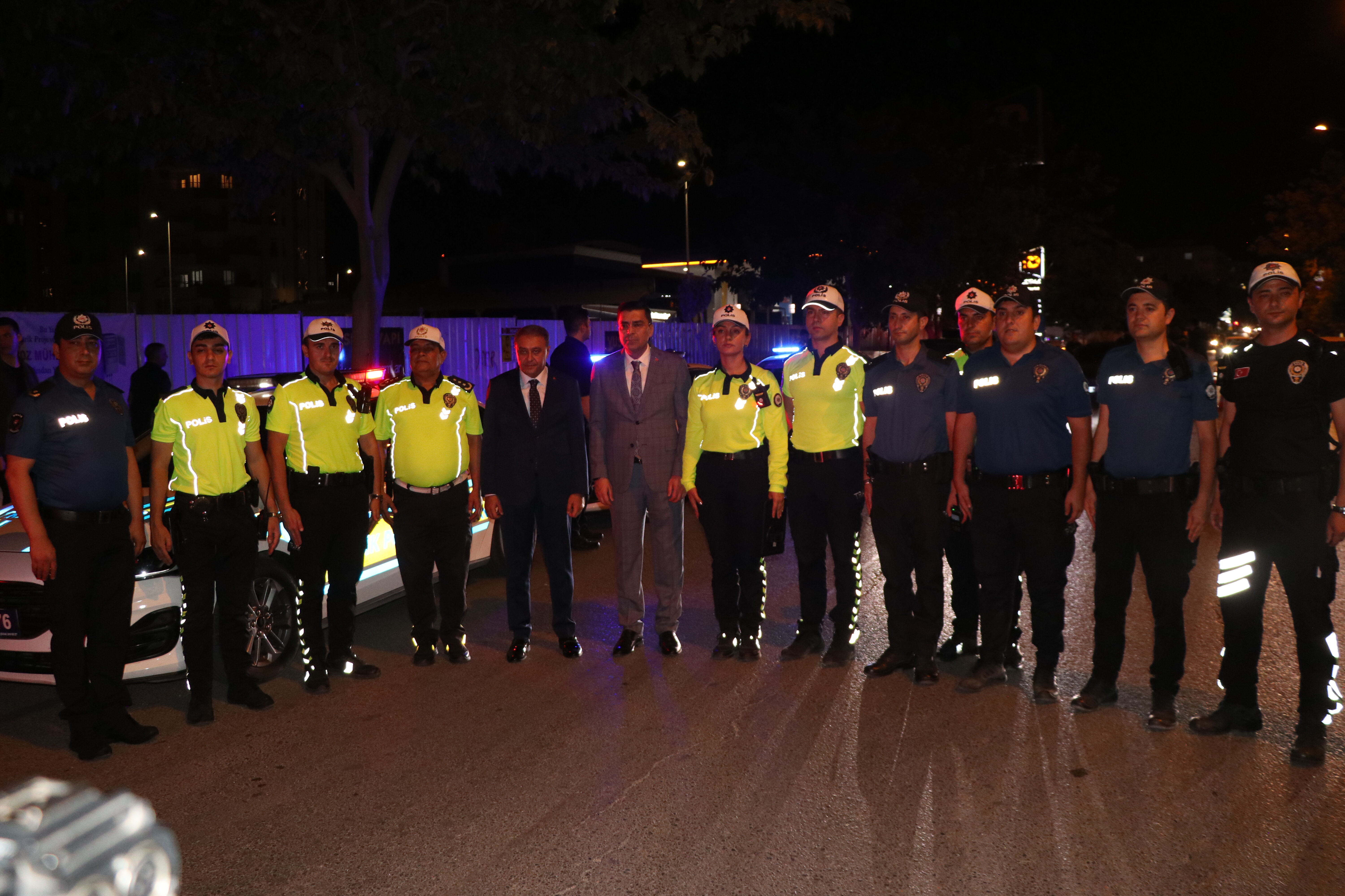 Şanlıurfa'da 14 Farklı Noktada 162 Polis Ile Huzur Uygulaması (8)
