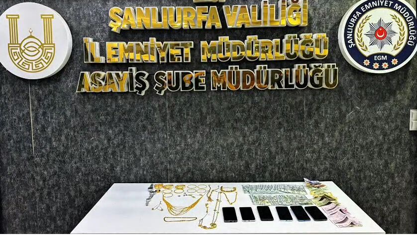 Şanlıurfa'da 5 Milyon Tl'lik Dolandırıcılık Operasyonuna 3 Tutuklama (3)