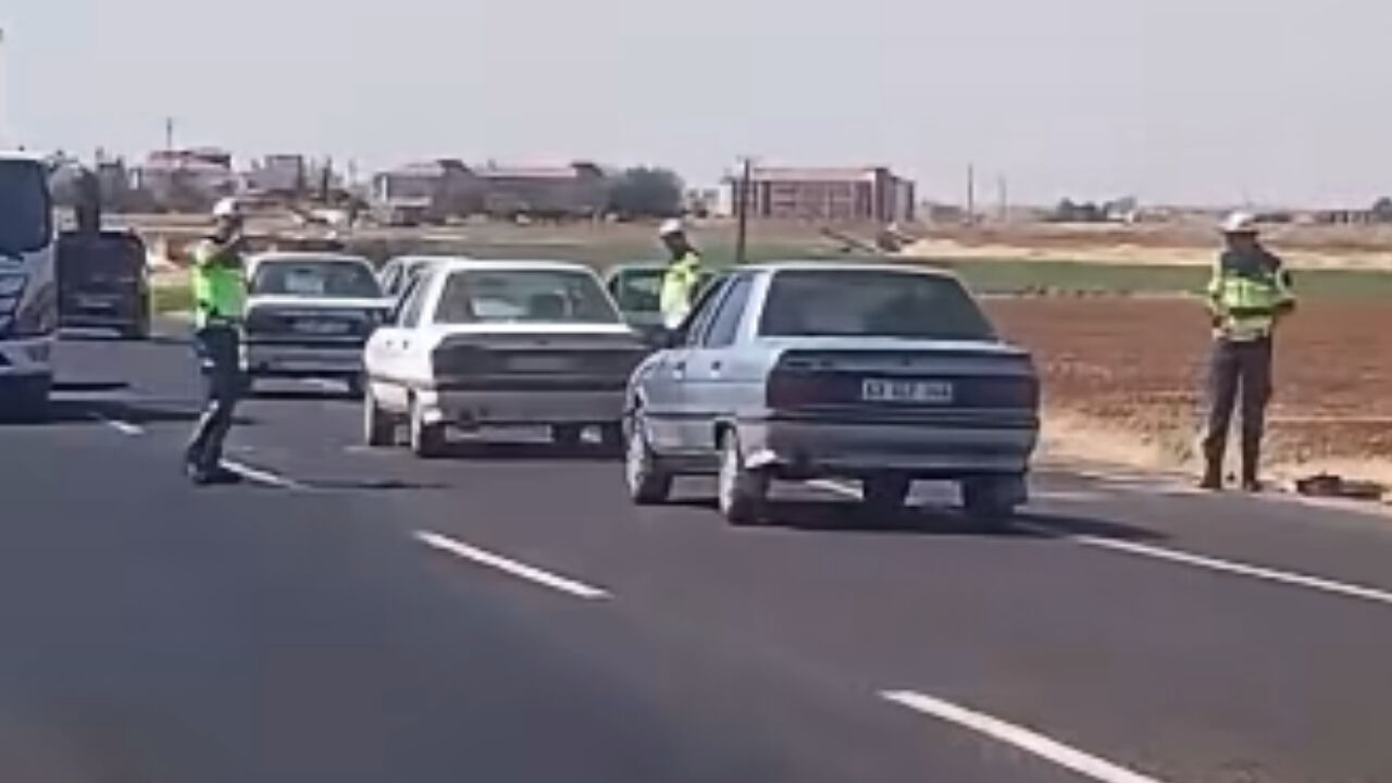 Şanlıurfa'da Feci Kaza Traktör İkiye Bölündü! (3)