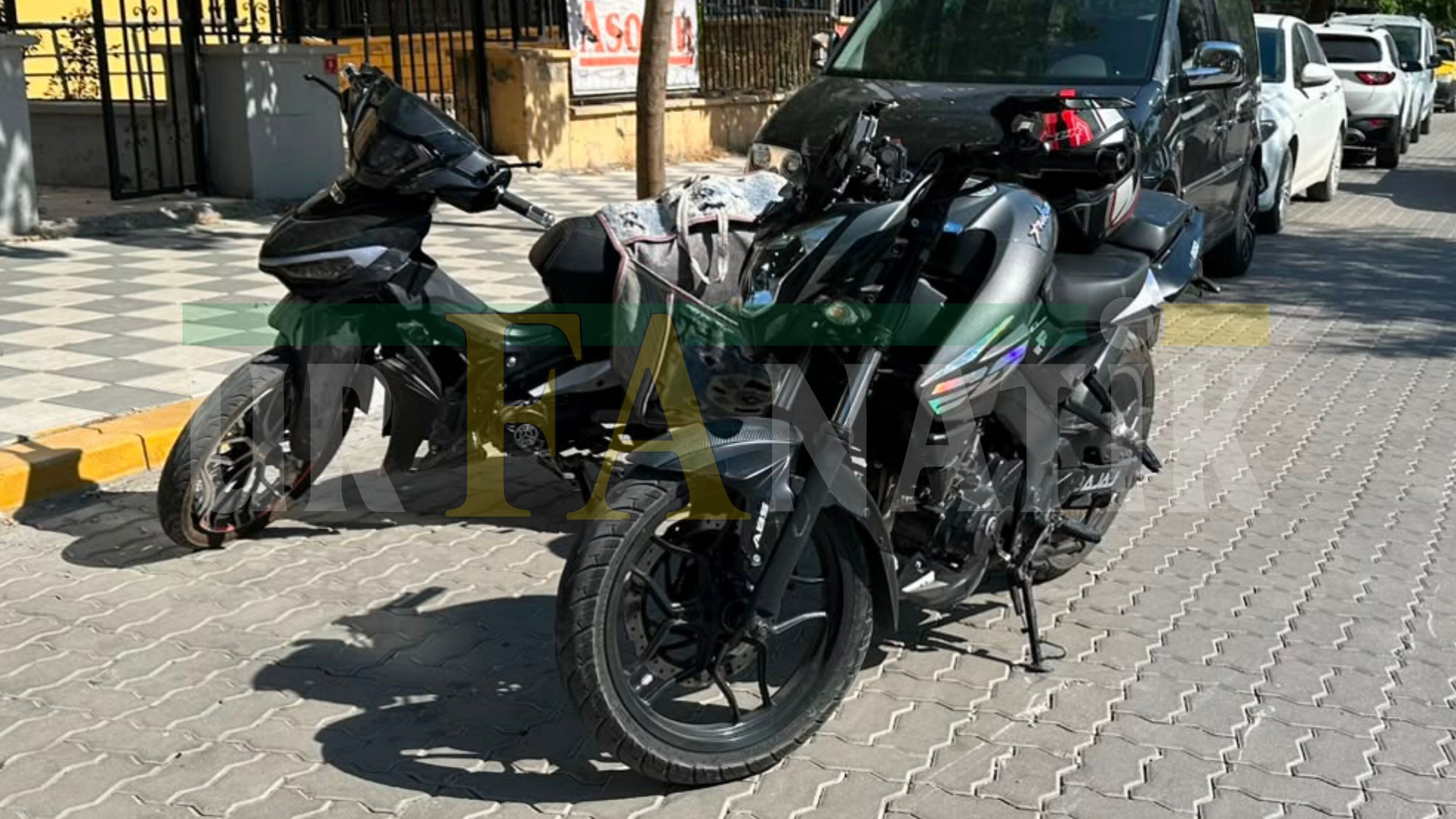 Şanlıurfa'da Motosikletler Kafa Kafaya Çarpıştı