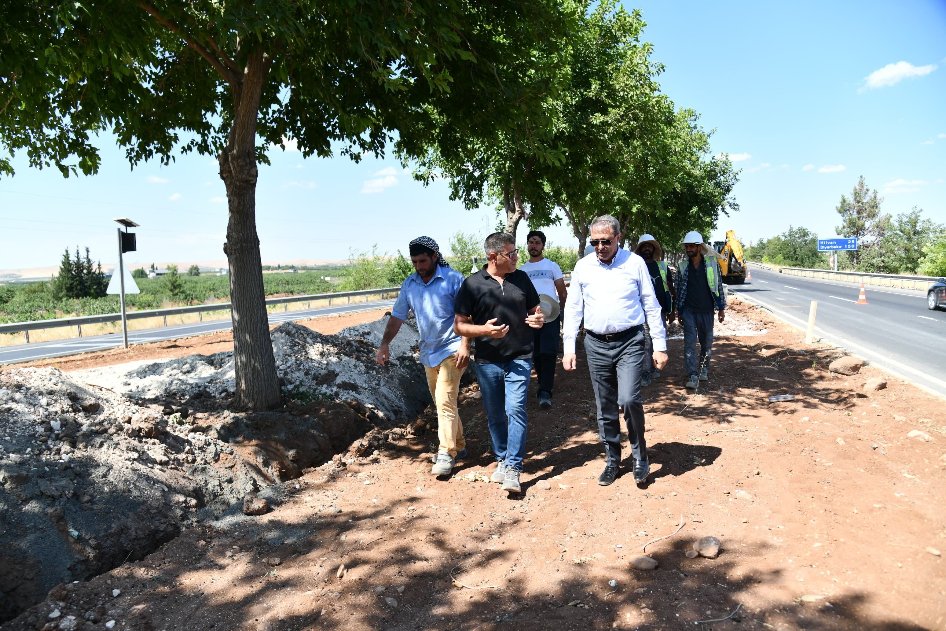 Şanlıurfa'nın En Yoğun Yollarından Biri Işıklarla Buluşuyor (3)