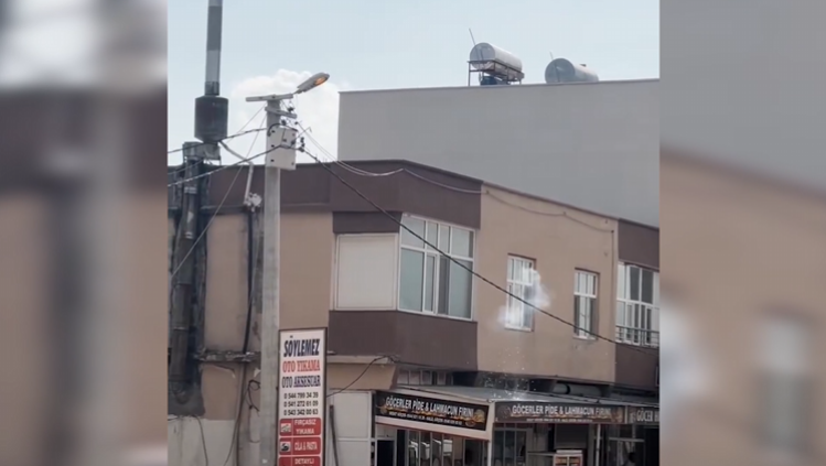 Suruç’ta Elektrik Telleri Patladı