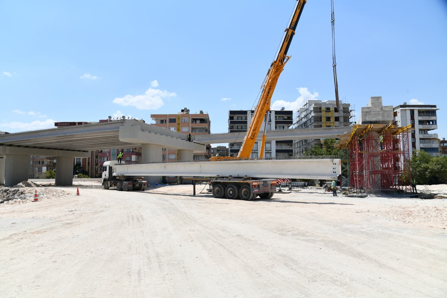 Vali Şıldak Yol Çalışmalarını Yerinde Inceledi
