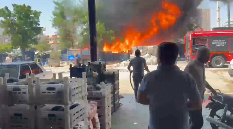 Viranşehir Yeni Hal Pazarında Yangın 2