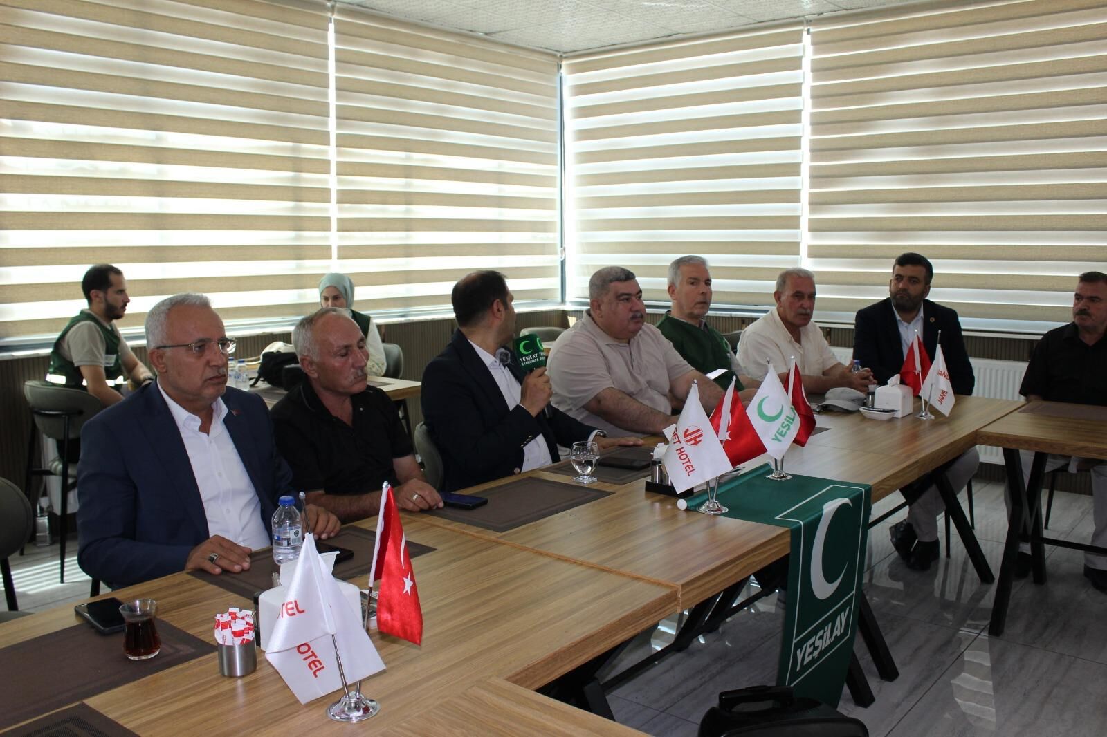 Yeşilay Şanlıurfa'dan Muhtarlarla İş Birliği Toplantısı