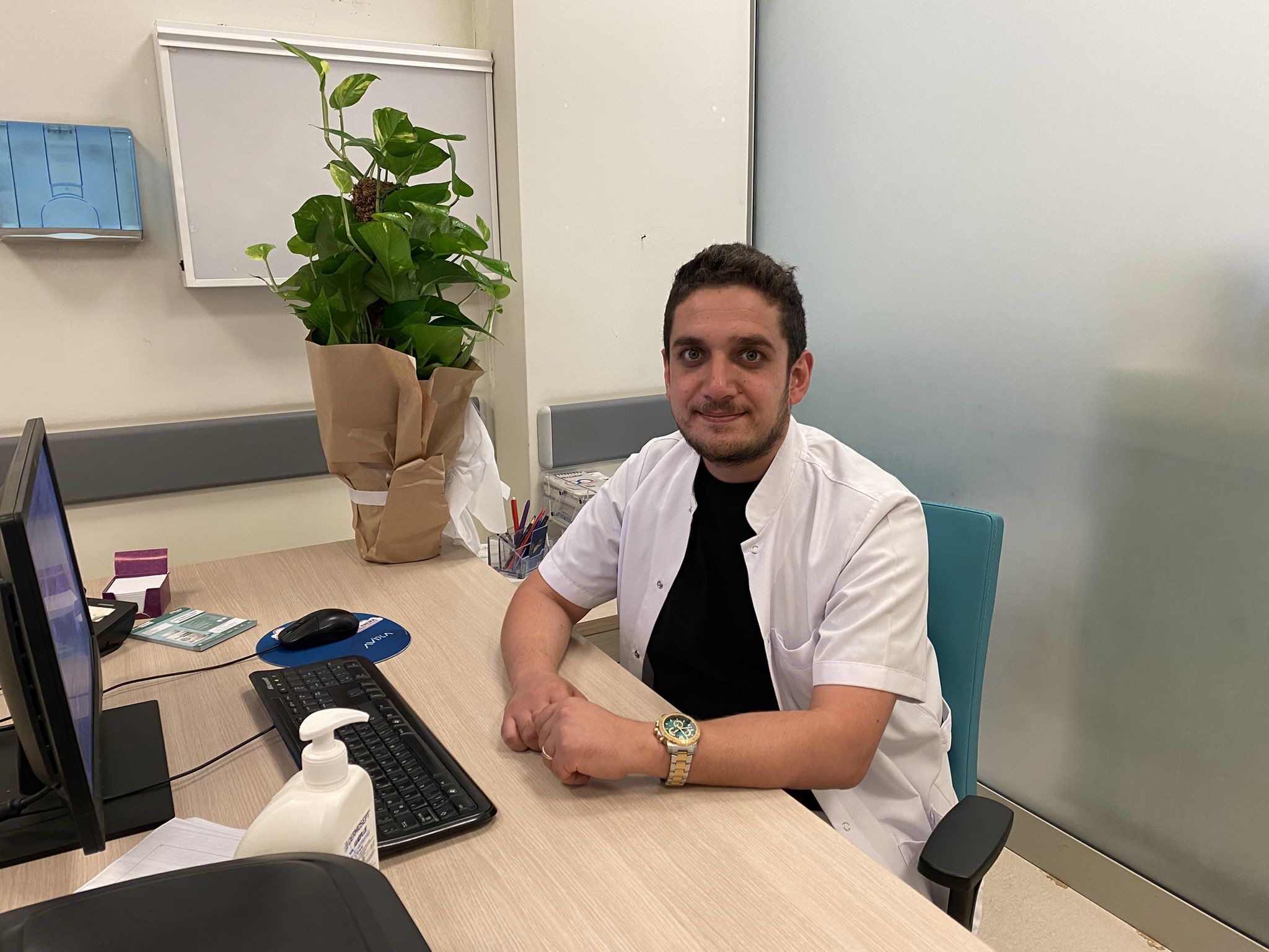 Operatör Doktor Yunus Emre Gayberi