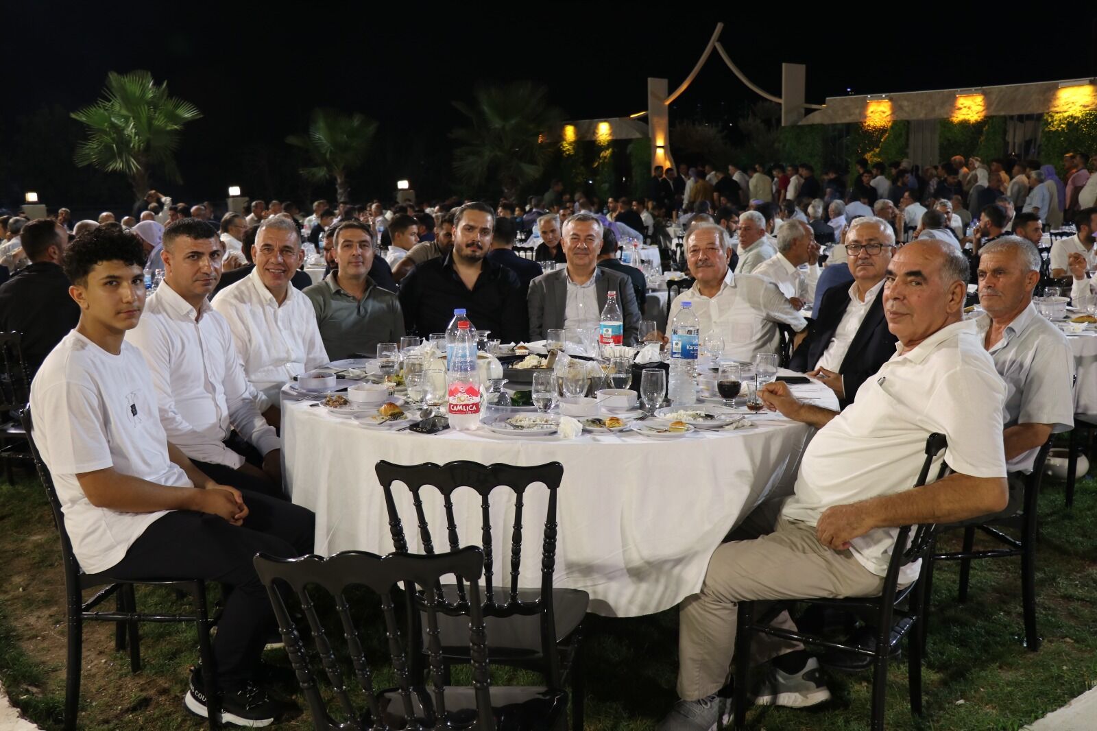 Şanlıurfa’da Görkemli Düğün İbrahim Ve Semra Demirol Dünyaevine Girdi (4)