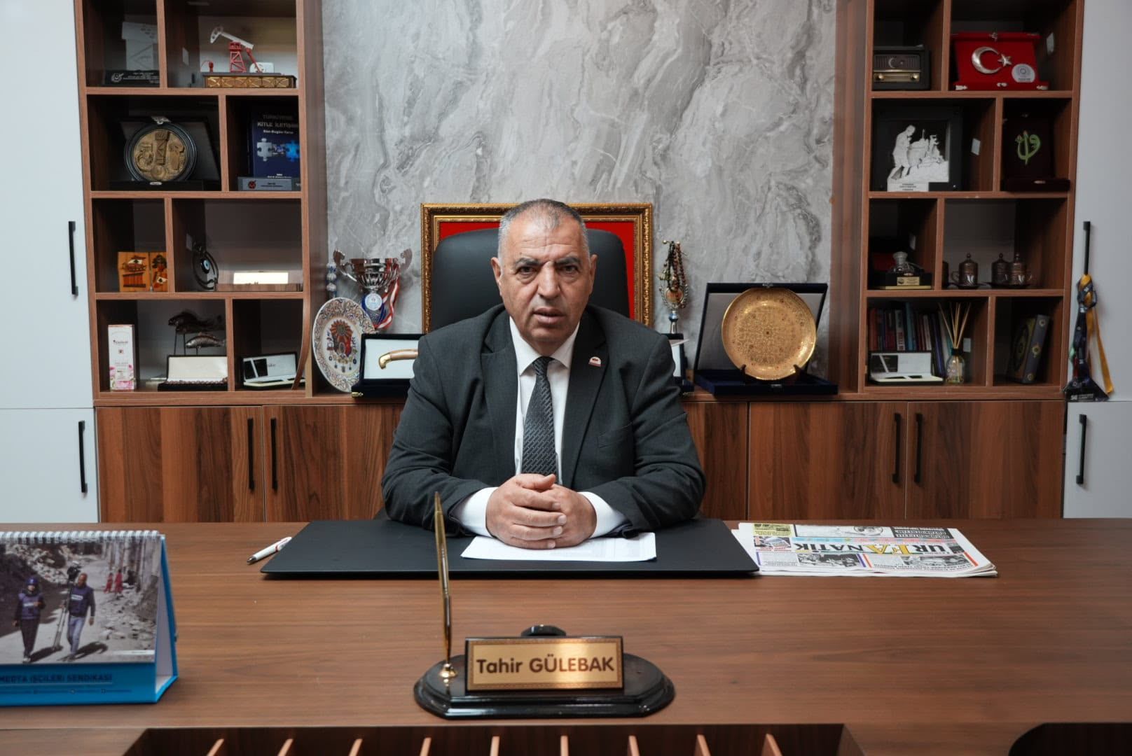 Gülebak’tan 'Gazetecilere Yeşil Pasaport' Çağrısı