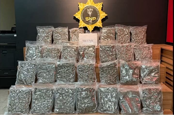 Şanlıurfa’da yolcu otobüsünde 16 kilo 400 gram Skunk maddesi ele geçirildi